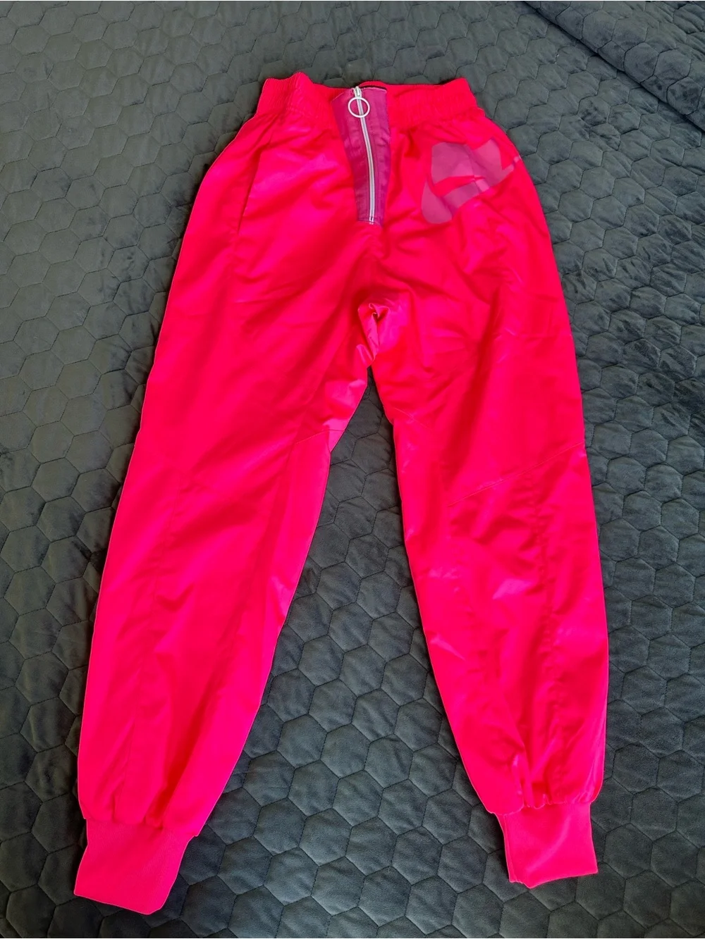 Nike Hyper Hot Pink Women's Track Joggers zipper detail size Small blocked logo